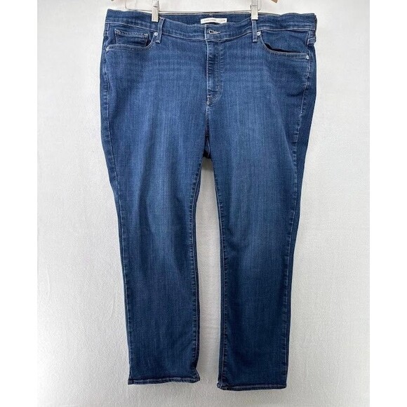 Women's Levi's  jeans plus size 22W Classic Straight Leg Denim Jeans - Picture 1 of 9